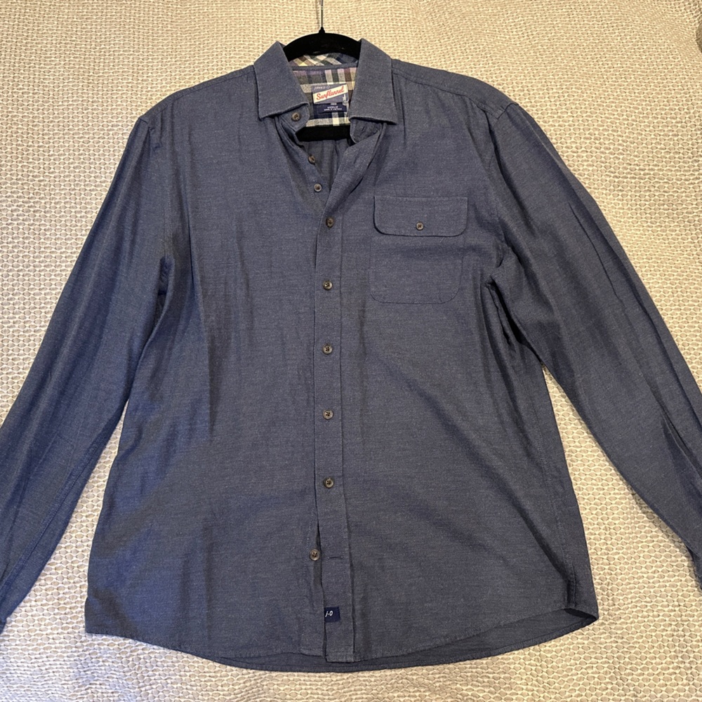 Johnnie-O Casual Button-Down Shirt / Twilight (Navy) Color / Men’s M Size